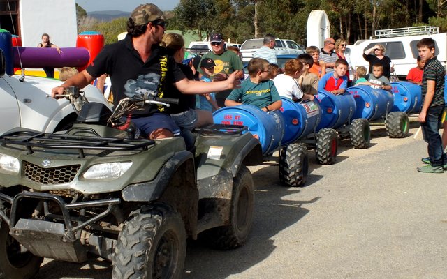 Gansbaai NGK Baardskeerdersbos 2015 Basaar 2